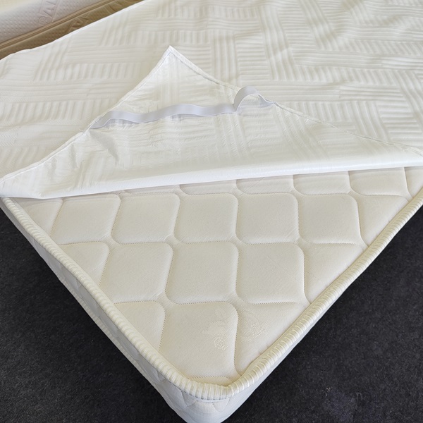 NEPROMOČIVI TOPER-ZAŠTITA ZA DUŠEK 